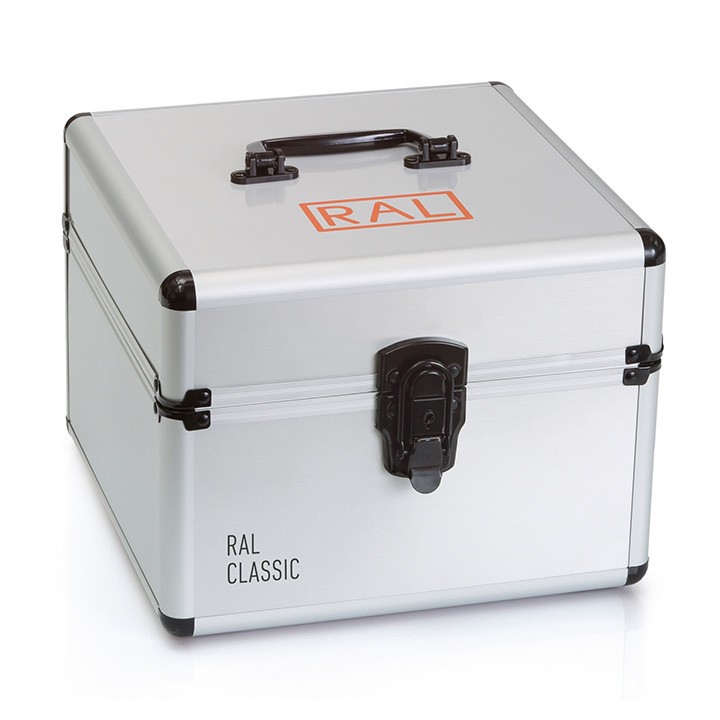 德國RAL勞爾841-GL色卡校準(zhǔn)頁(高光澤版本)