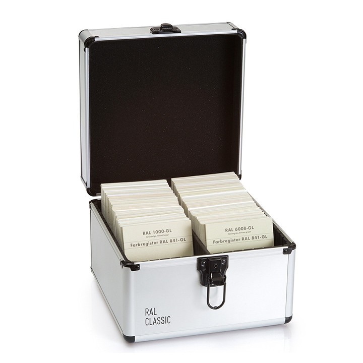 德國RAL勞爾841-GL色卡校準(zhǔn)頁(高光澤版本)