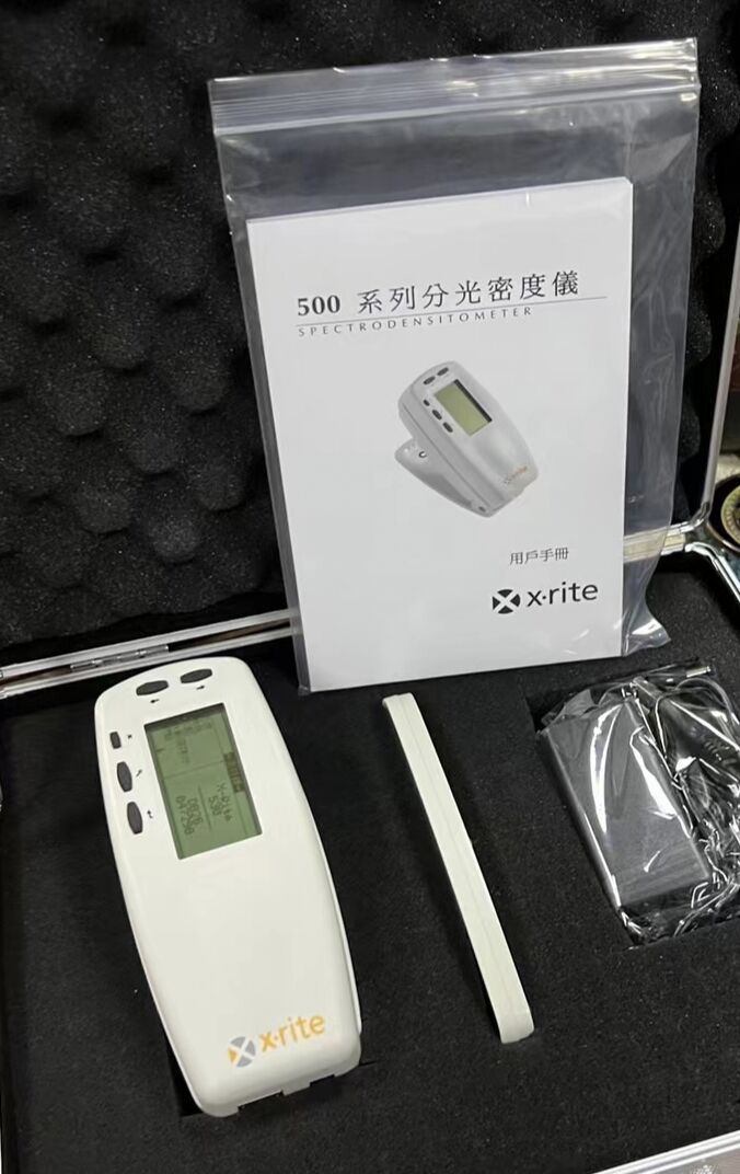 二手愛色麗色差儀530/528