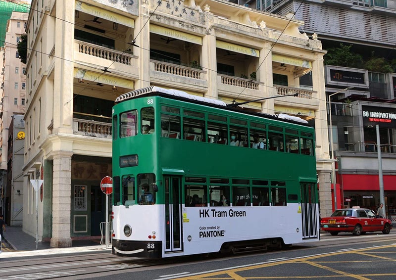 電車綠.jpeg PANTONE色彩研究所為HK有軌電車創(chuàng)造一種新的標(biāo)志性色調(diào)“香港電車綠”(圖3)