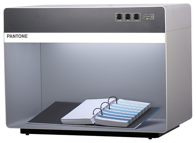 PANTONE三種光源燈箱 (圖10)